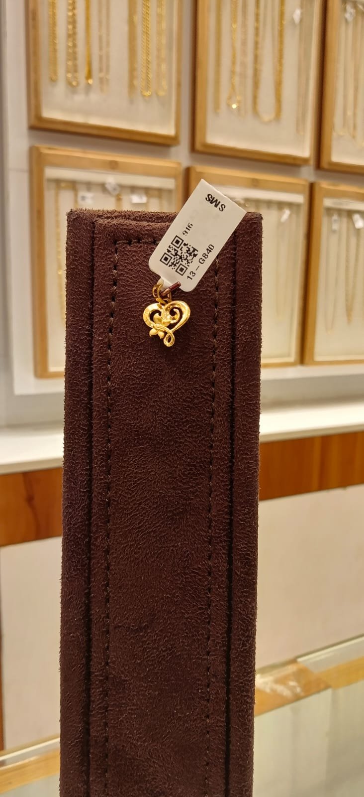 Single Hook Dollar